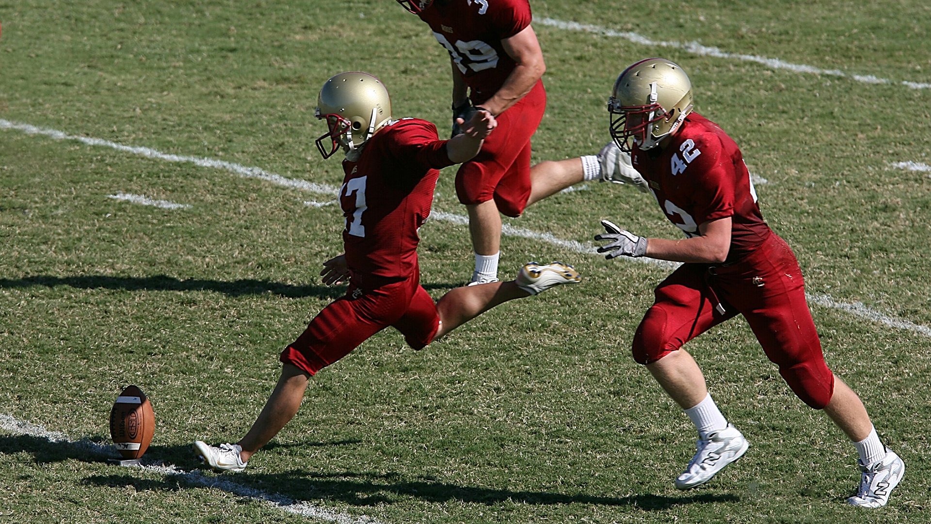 北京国安主场逆转夺冠，球迷欢呼不断，北京国安现在主场